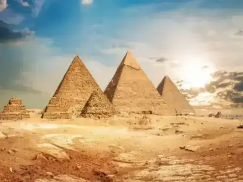 Visit Giza Pyramids during  Cairo tour from Hurghada