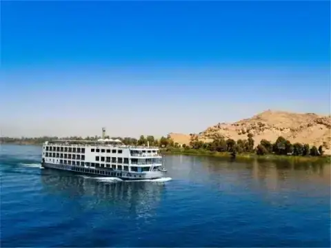 10-Day-Luxury-Hathor-Dahabiya-Cruise-Dendera-to-Aswan-from-Hurghada