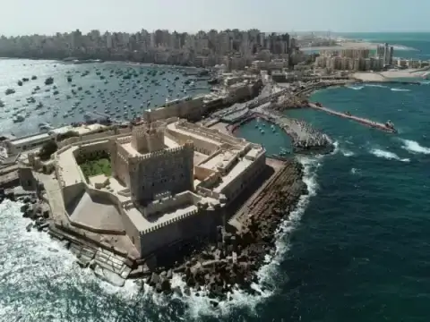 Visit Giza Pyramids in your Luxury from Marsa Alam